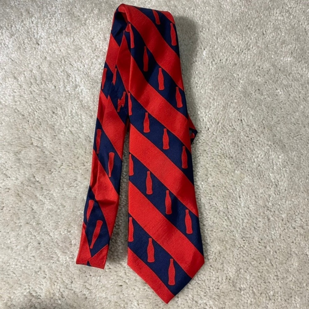 VTG Coca-Cola Silk Tie Mens Red Navy Blue Striped Bottle Logo Fairway Collection